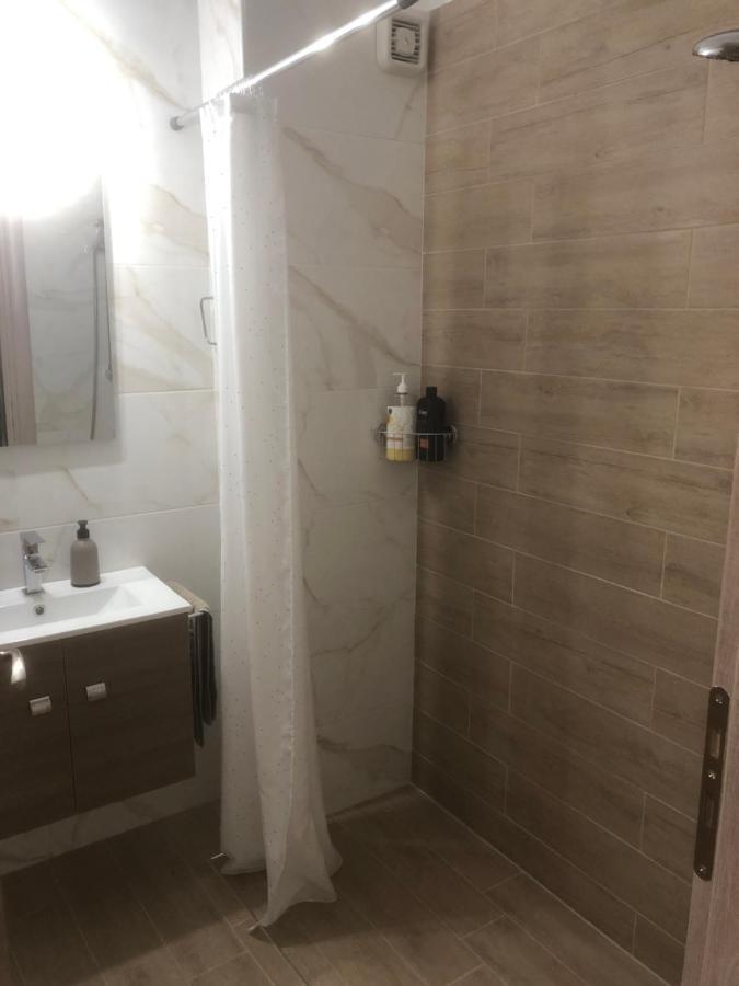 Chris3 Apartment Каламата Екстериор снимка
