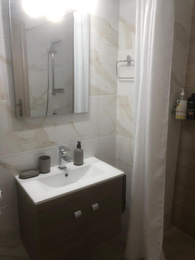 Chris3 Apartment Каламата Екстериор снимка