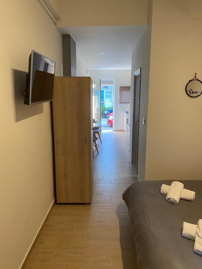 Chris3 Apartment Каламата Екстериор снимка