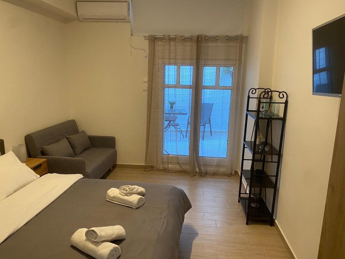 Chris3 Apartment Каламата Екстериор снимка