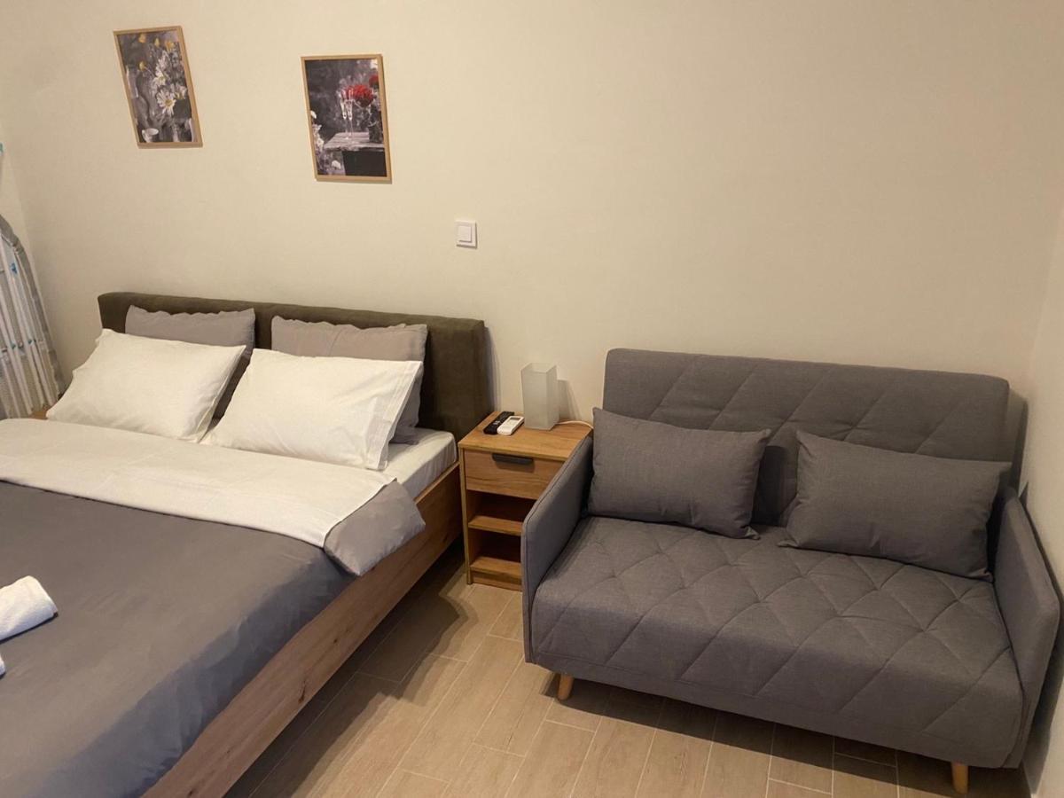 Chris3 Apartment Каламата Екстериор снимка